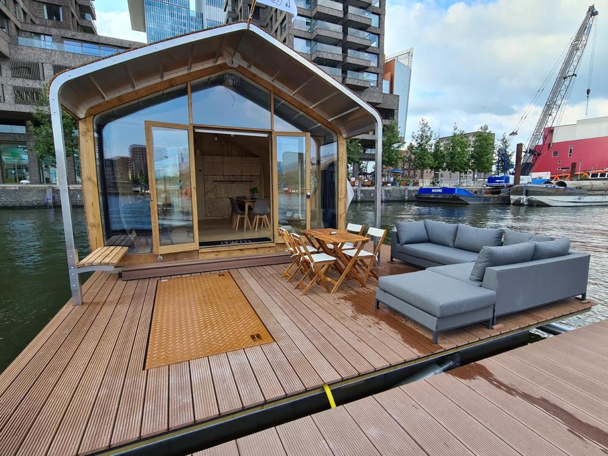 Wikkelboats At Floating Rotterdam Rijnhaven Villa Bagian luar foto