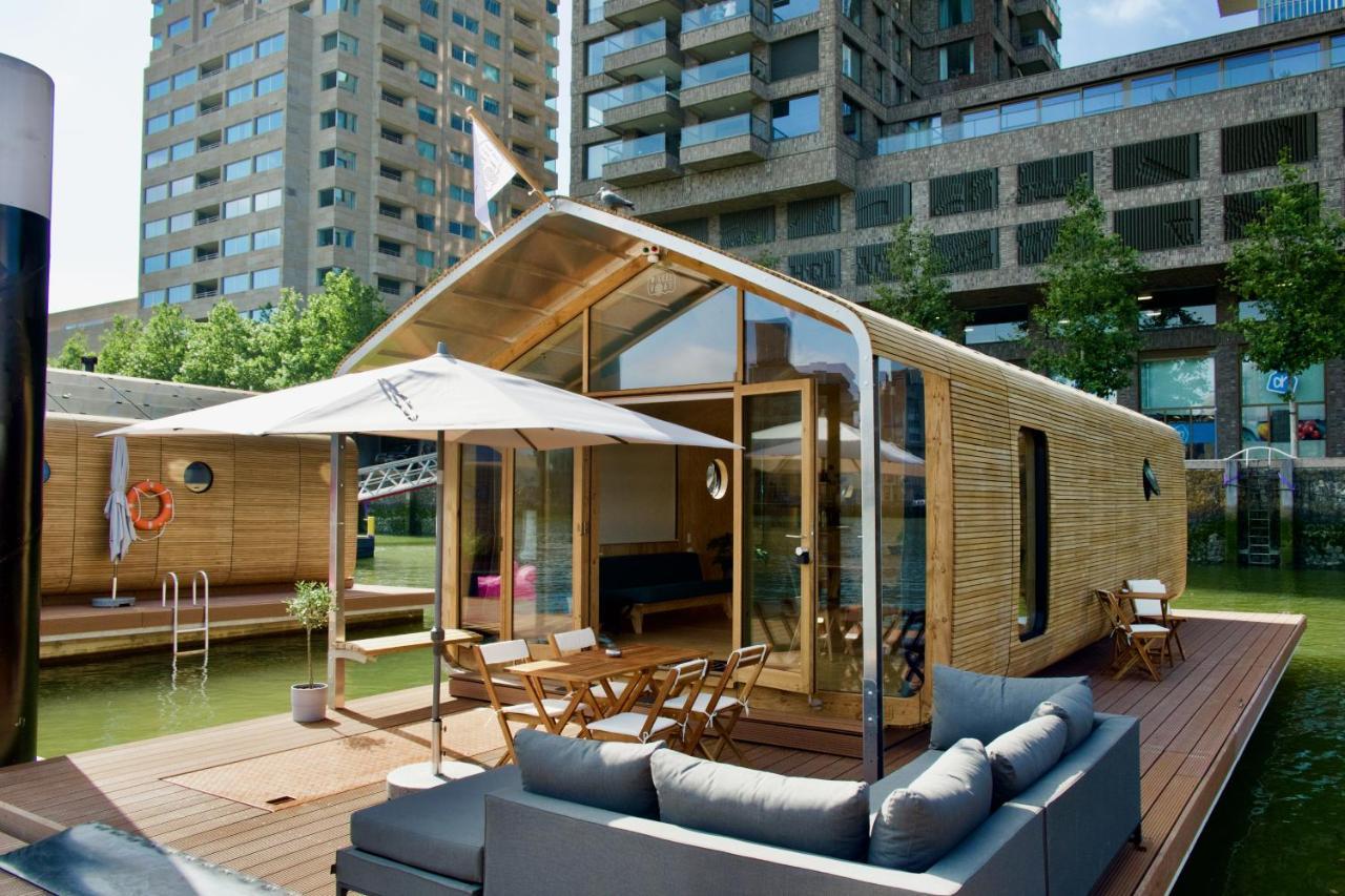 Wikkelboats At Floating Rotterdam Rijnhaven Villa Bagian luar foto