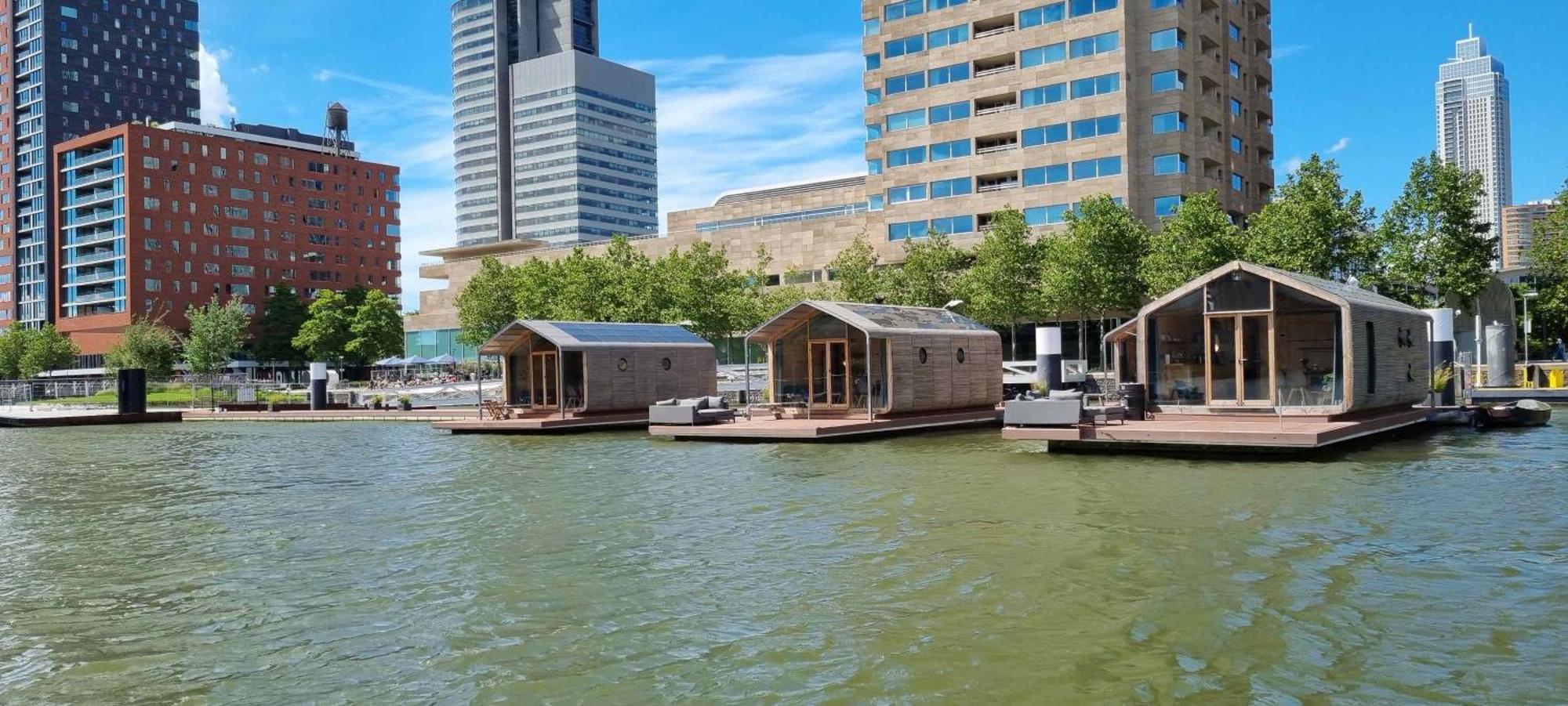 Wikkelboats At Floating Rotterdam Rijnhaven Villa Bagian luar foto