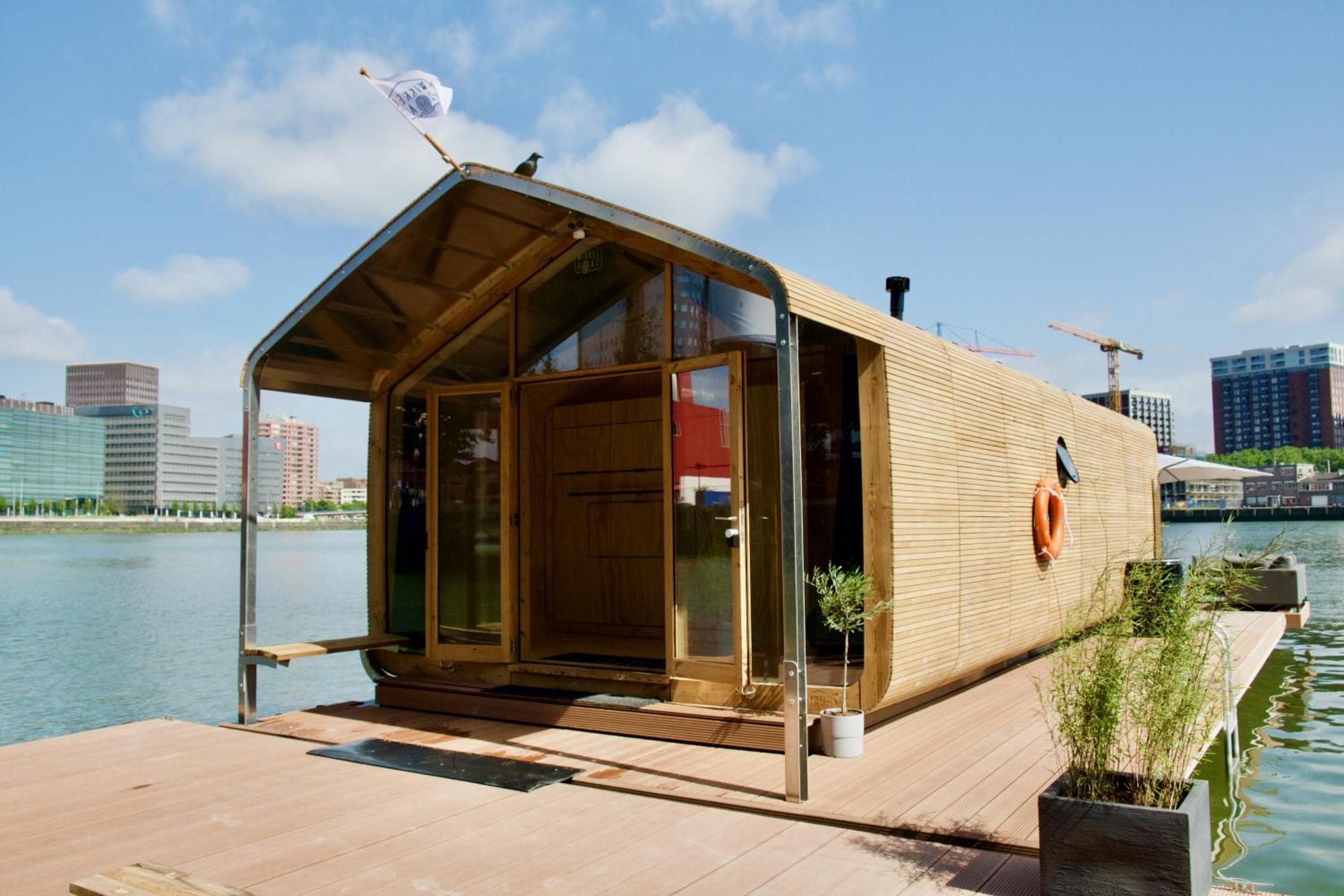 Wikkelboats At Floating Rotterdam Rijnhaven Villa Bagian luar foto